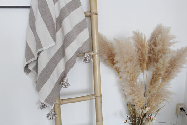Pompom deken stripes -s-
